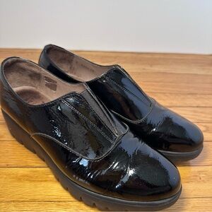 WondersFly Black Patent Slip-on Wedge Loafers, EU Sz 38, Made in Spain